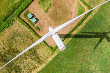 Schattenwurf einer Windenergieanlage (Bildquelle: stock.adobe.com/Dave)