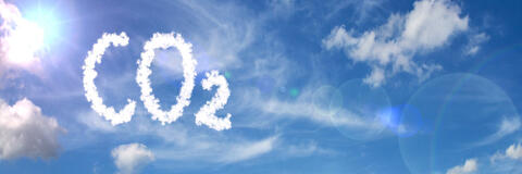 Wolke am Himmel in Form von CO2; Symbolbild. (Quelle: Pavel Horazy - Adobe Stock) Wolke am Himmel in Form von CO2; Symbolbild. (Quelle: Pavel Horazy - Adobe Stock)