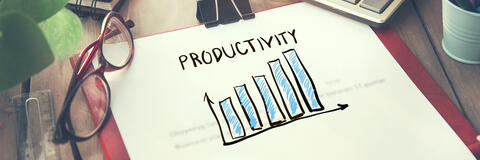 Energieproduktivität. Skizze auf Bürotisch, Symbolbild. (Quelle: tiko - Adobe Stock) Energieproduktivität. Skizze auf Bürotisch, Symbolbild. (Quelle: tiko - Adobe Stock)