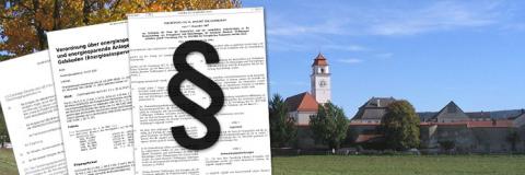 Richtlinien und ein Paragraphensymbol neben einem Foto eines Ortes. (Quelle: Energie-Atlas Bayern) Richtlinien und ein Paragraphensymbol neben einem Foto eines Ortes. (Quelle: Energie-Atlas Bayern)