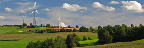 Windenergie in Bayern (Bildquelle: Brigitte Götz / PantherMedia)