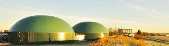 Mehrere Biogasanlagen. (Quelle: Karin Jähne - Fotolia.com) Mehrere Biogasanlagen. (Quelle: Karin Jähne - Fotolia.com)