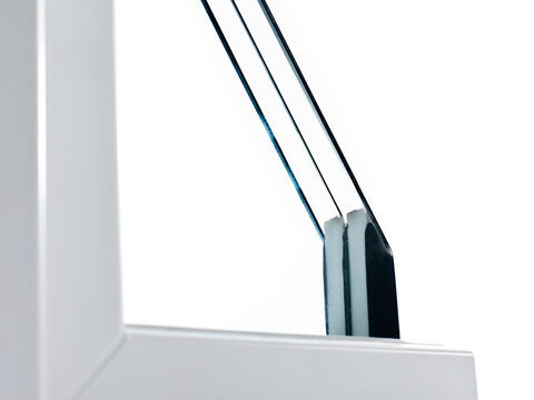 3-Scheiben-Verglasung in der Ausführung als Schallschutzglas mit asymmetrischem Scheibenaufbau (Quelle: cm photodesign)