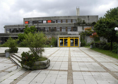 Ansicht der Mittelschule Freilassing vor der Sanierung (Quelle: Stadt Freilassing)