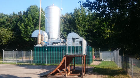 Das Blockheizkraftwerk in Pocking versorgt das Schulzentrum in Pocking, das Hallenbad und eine Seniorenwohnanlage. (Quelle: Energie-Atlas Bayern)