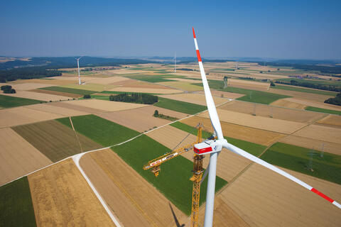 Luftaufnahme Windpark Berching aufgenommen von einem Oktocopter. © Reinhard Mederer, www.rmwerbefotografie.de