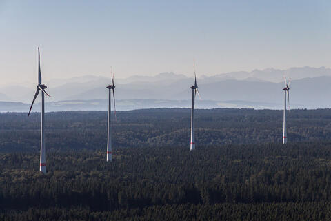 Die vier Windenergieanlagen der Bürgerwindkraft Fuchstal