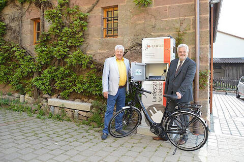 Die Ladestation für E-Bikes (Quelle: Stefan Barthel, Gemeinde Kammerstein)