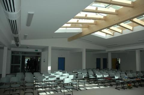 Schulzentrum Burgebrach, die Pausenhalle der Mittelschule (Bildautor: Helge Bey)