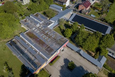 Erweiterung Grundschule Giebelstadt, Luftaufnahme (Bildautor: Helge Bey)