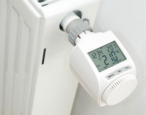 Regelbare Thermostate helfen beim Energiesparen (Quelle: Insp.Clouseau – fotolia.com)