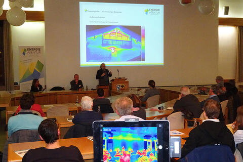 Vortrag für Bürgerinnen und Bürger zur Thermografie (Quelle: Energieagentur Südostbayern GmbH)