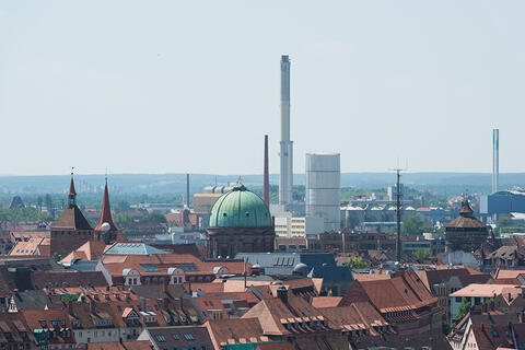 Stadtansicht des Wärmespeichers (Quelle: Annette Kradisch, N‑ERGIE Aktiengesellschaft)