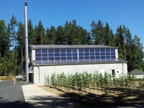 Blockheizkraftwerk der Gemeinde Bad Alexanderbad (Quelle: Gemeinde Bad Alexanderbad)