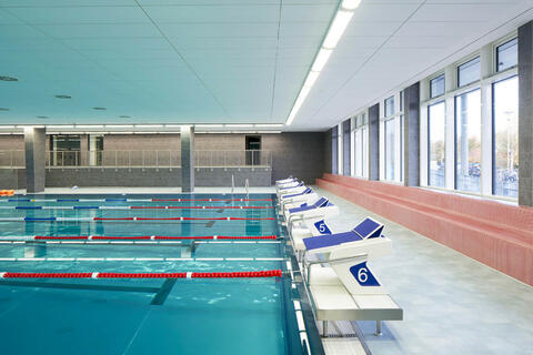Das Schwimmbad der Schule (Quelle: Energie-Atlas Bayern)