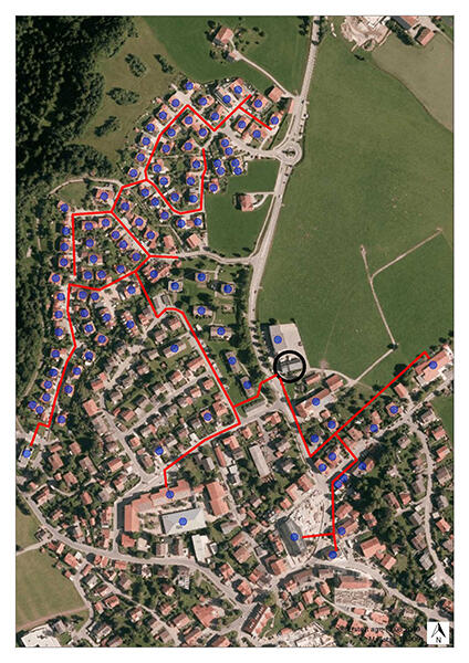 Satellitenansicht von Markt Buchenberg mit eingezeichneten roten Linien für das Nahwärmenetz (Quelle: Energie-Atlas Bayern)