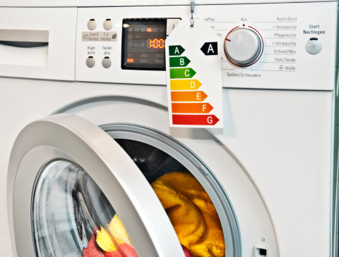 Waschmaschine mit Energielabel (Bildquelle: gopixa -stock.adobe.com)