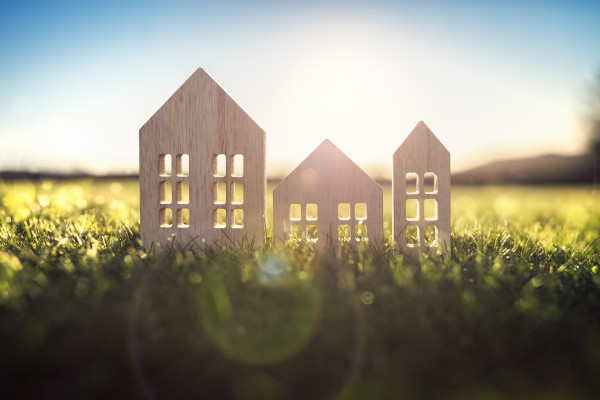 Effizient Bauen und Sanieren benötigt Augenmaß, aber lohnt sich (Bildquelle: Brian Jackson - stock.adobe.com) . Effizient Bauen und Sanieren benötigt Augenmaß, aber lohnt sich (Bildquelle: Brian Jackson - stock.adobe.com) .