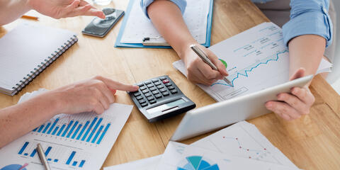 Besprechung und Analyse (Dragonimages - Fotolia.com)