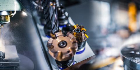 Nahaufnahme CNC-Maschine (RS-Studios - adobe.stock.com)