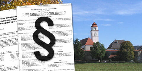 Richtlinien und ein Paragraphensymbol neben einem Foto eines Ortes. (Quelle: Energie-Atlas Bayern)