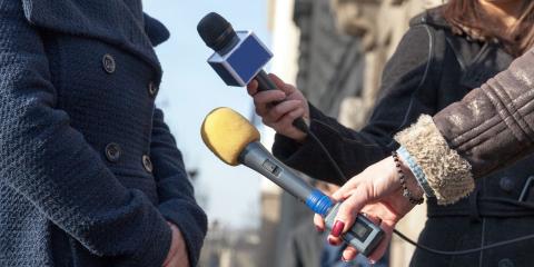 Interview © PantherMedia Mihajlo Maricic